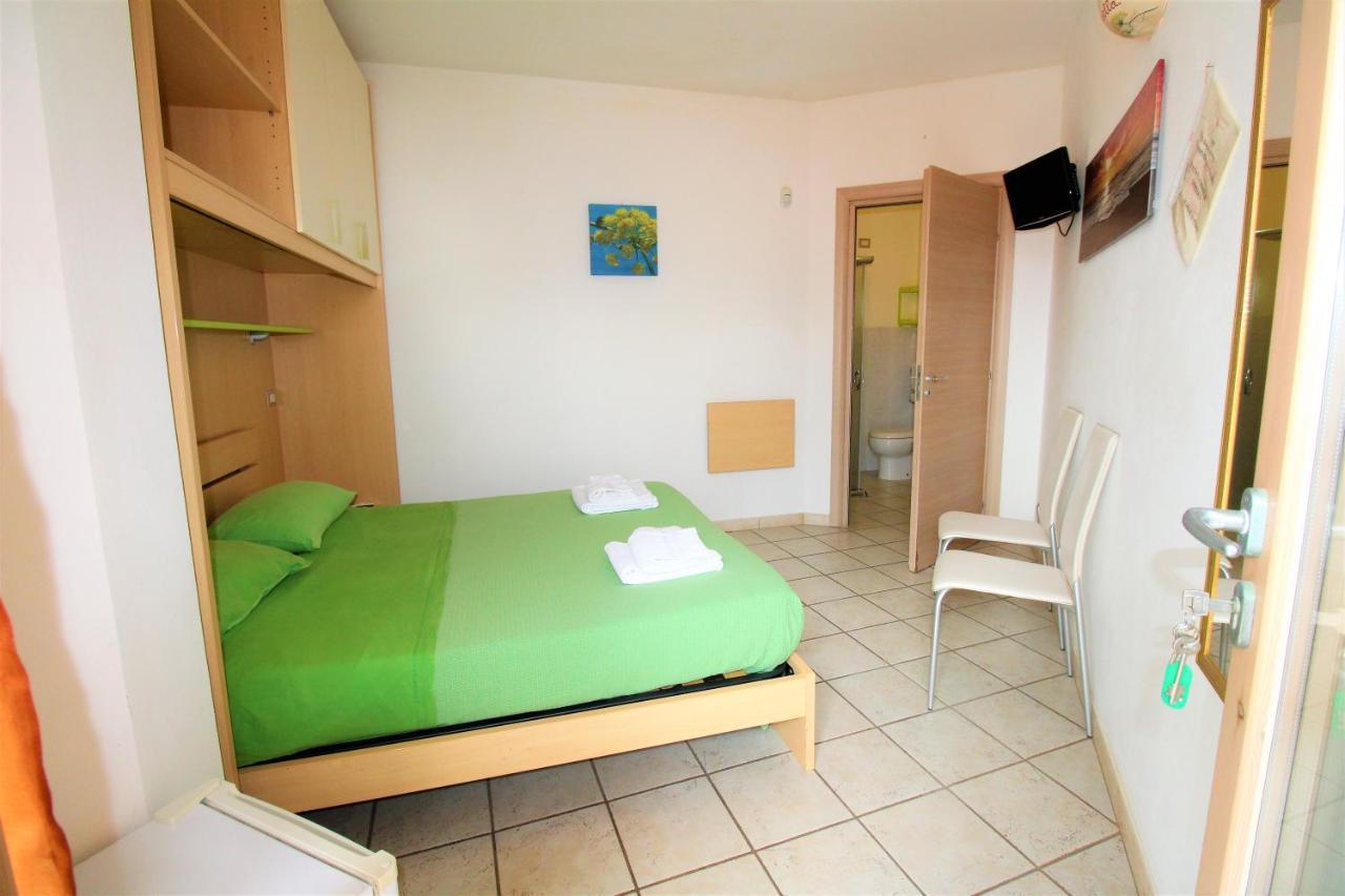 B&B Scoglio Di Pirro Climatizzato A 150 M Dalle Spiagge Salentine Torre San Giovanni Ugento Exteriér fotografie